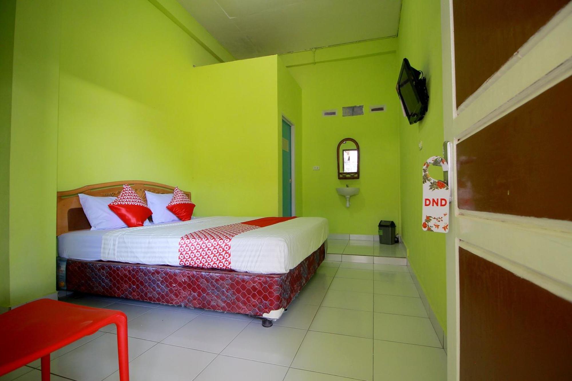 Oyo 2585 Sherren Guest House Lubuklinggau المظهر الخارجي الصورة